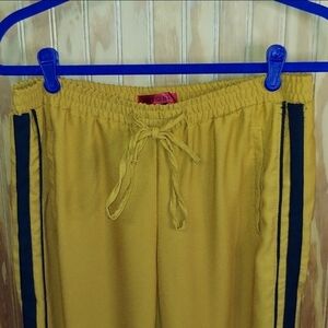 Hot Kiss drawstring pants